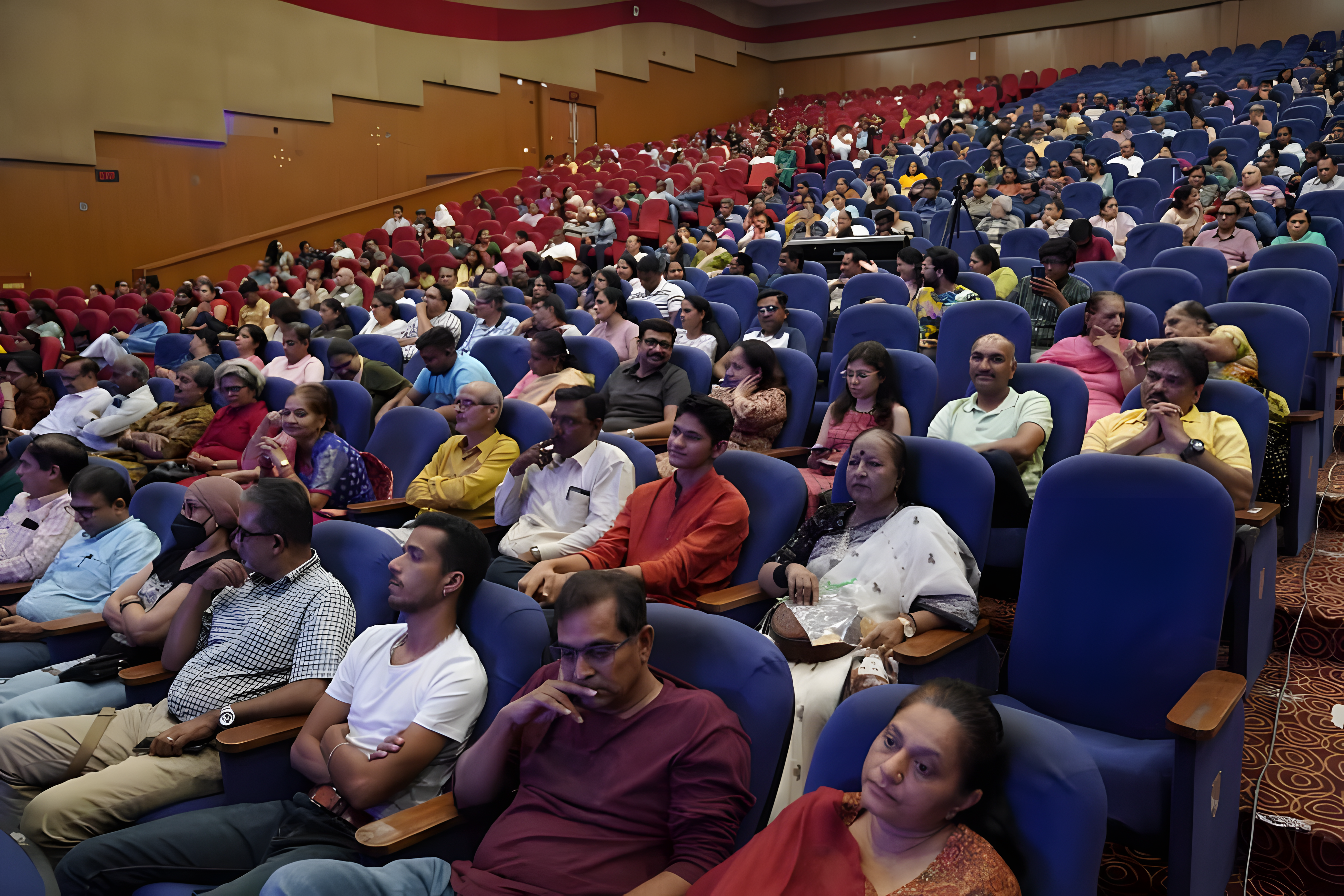 Audience enjoying Dr. Arpit Deliwala’s live performance
