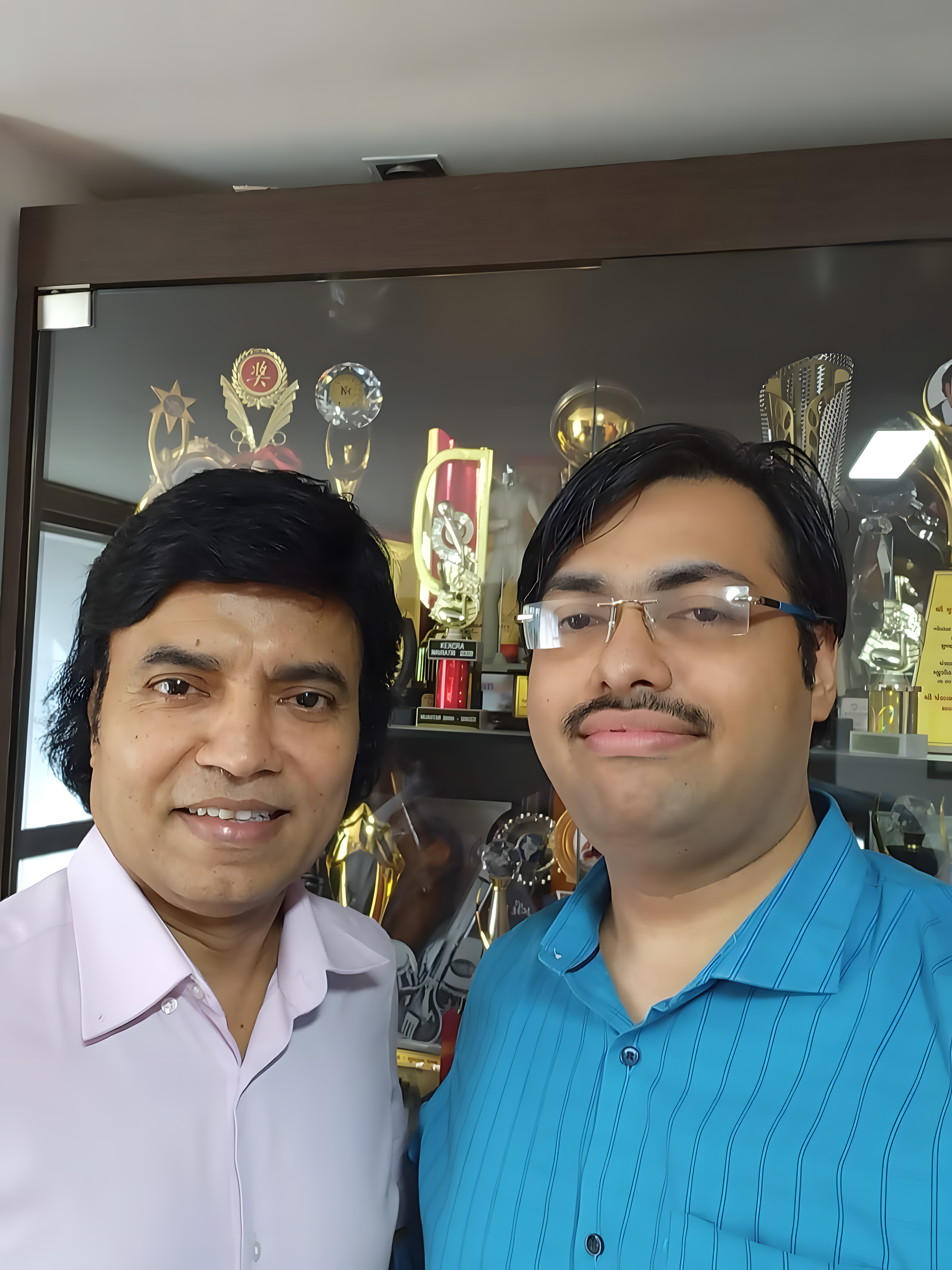 Dr. Arpit Deliwala with Mukhtar Shah at event